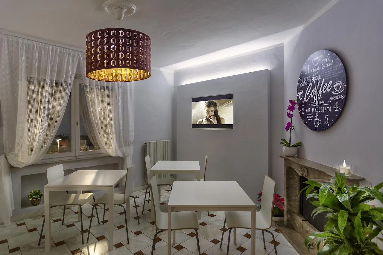 Villa Martina Classic & Luxury Room Pisa 3*,
