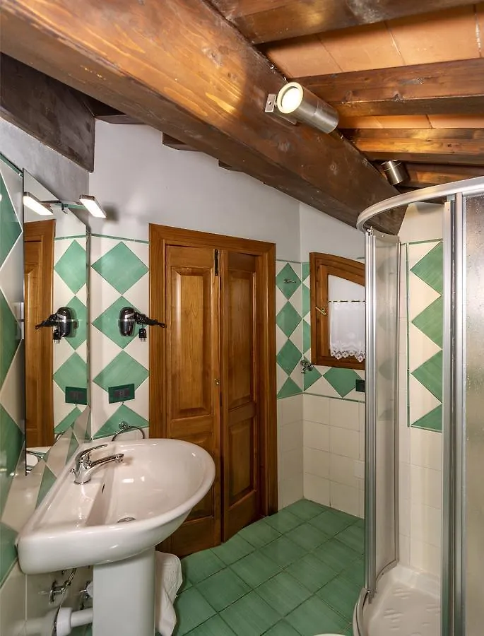 Villa Martina Classic & Luxury Room Pisa Bed & Breakfast